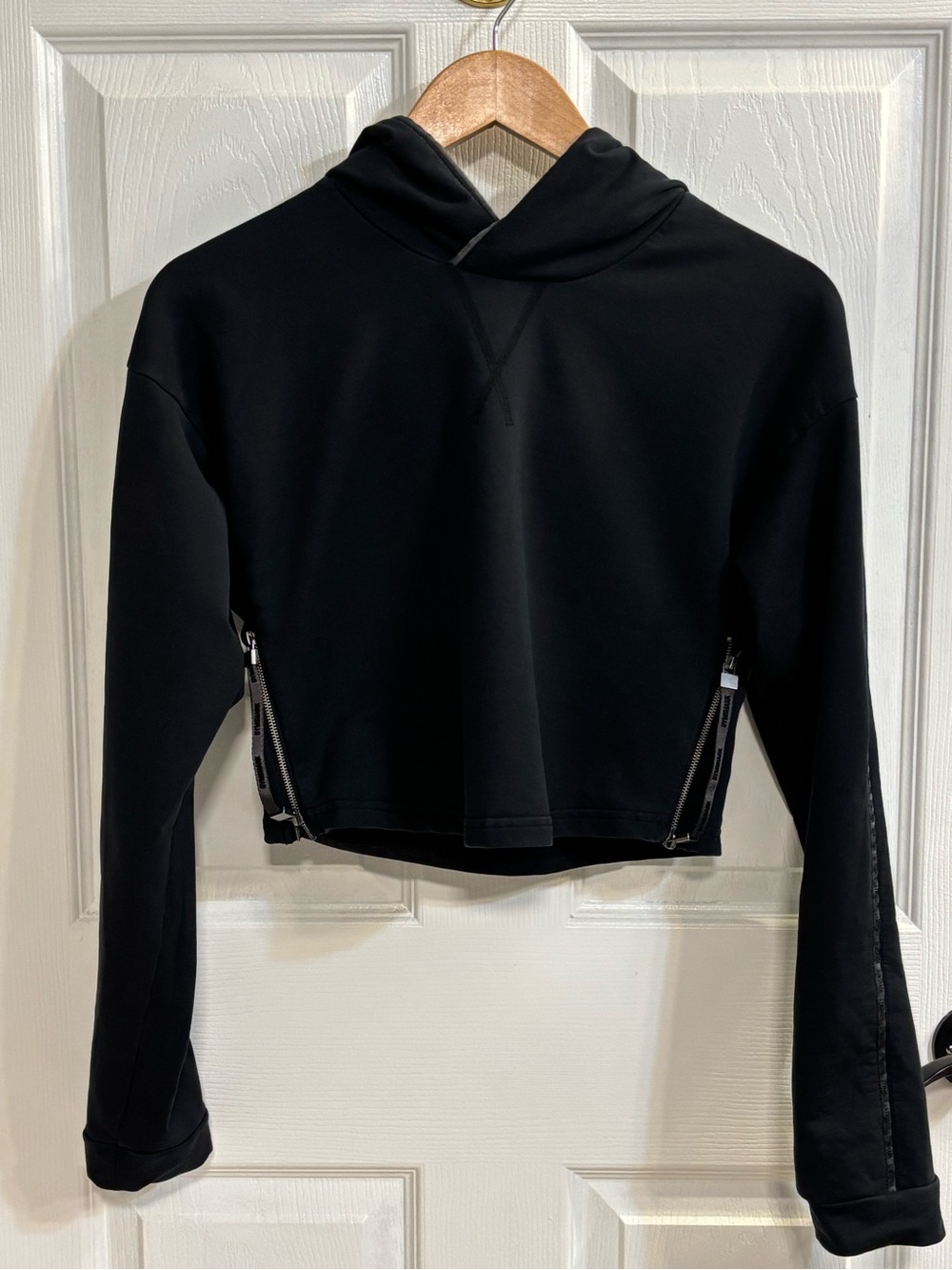 Gymshark Women’s S Black Cropped Hoodie Side Zip Logo Tape Pullover